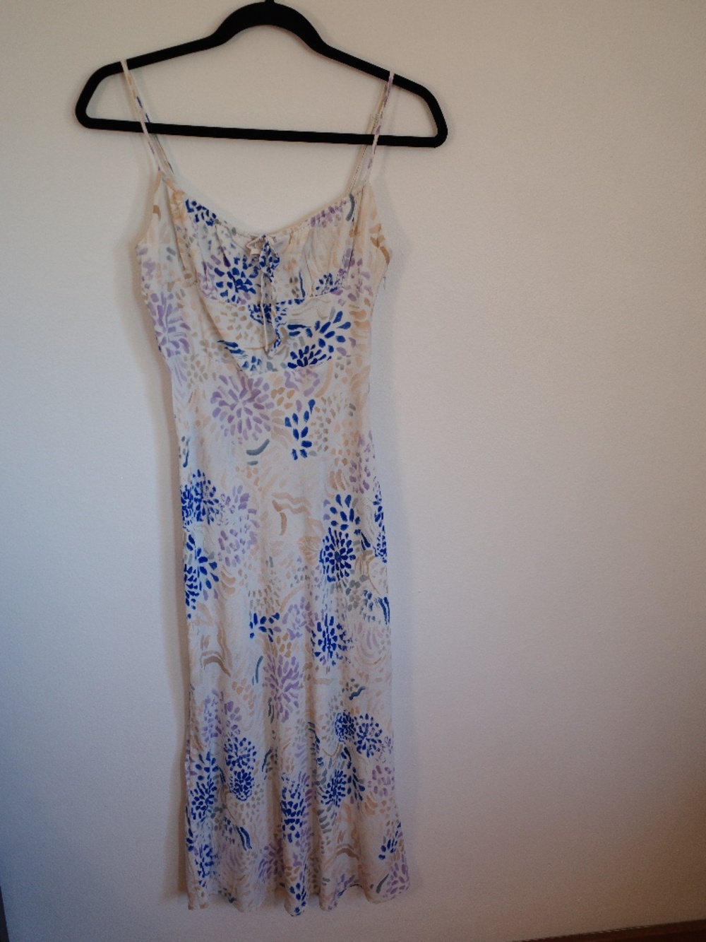 🎨 Aritzia Wilfred Abstract Floral Sweetheart  Midi Dress